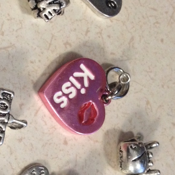 Pandora style "kiss" dangle heart charm