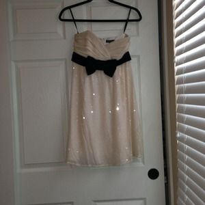 Size 4 Betsey Johnson Evening Dress