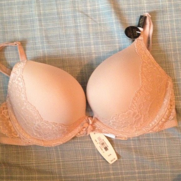 Victoria's Secret dream angels add 2 cups push up