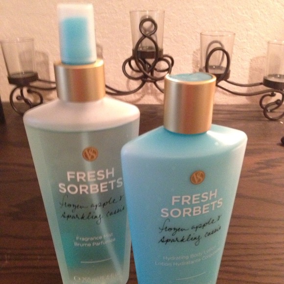 💢Reserved💢VS smells