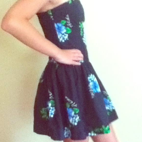 Hollister dress