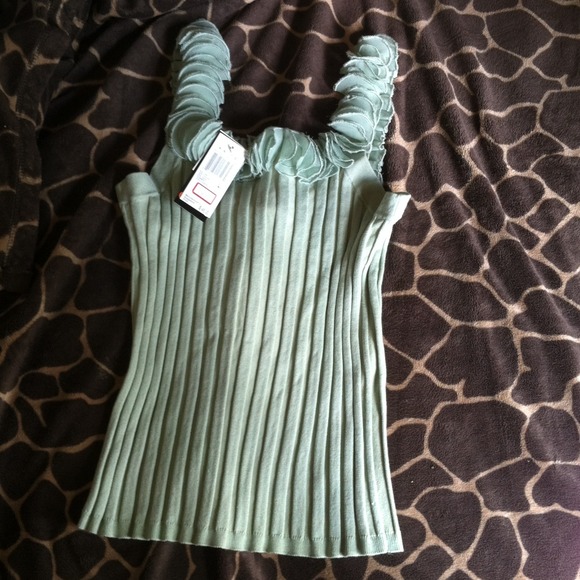 Green ruffled tank