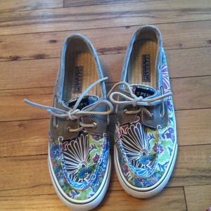 Floral Print Sperry's!