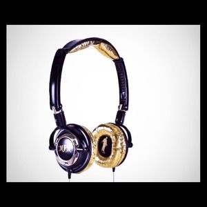 Skullcandy headphones NWOT REDUCED