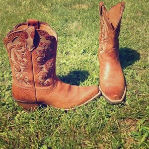 Ariat cowboy boots
