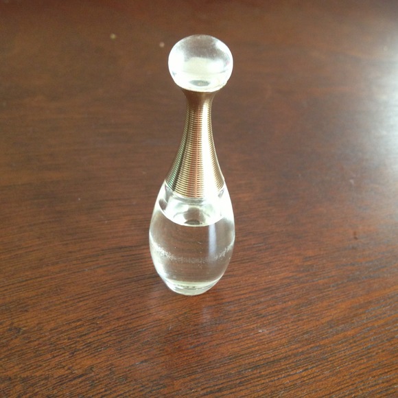 Jadore Dior perfume