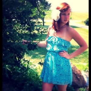 BEAUTIFUL summer dress!