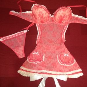 VICTORIA SECRETS Lingerie Red Lace