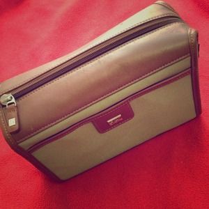 ⭐New with tags! Cutter & Buck Bag⭐