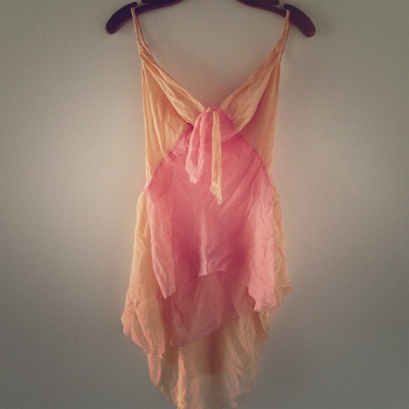 🔴SOLD🔴100% silk open back top