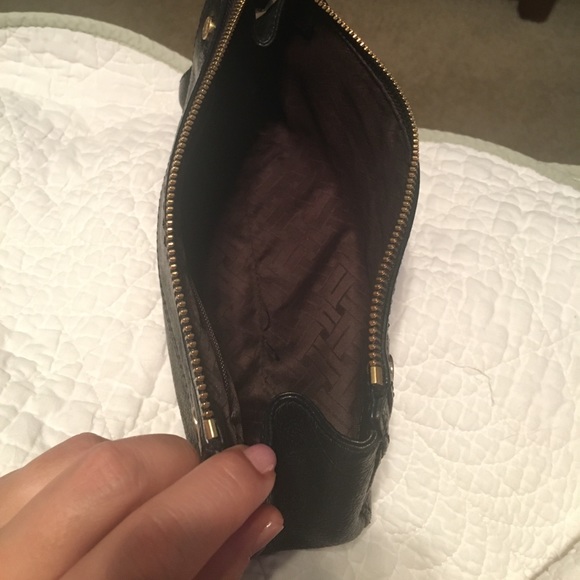 Authentic Cole Haan leather clutch - Picture 3 of 4