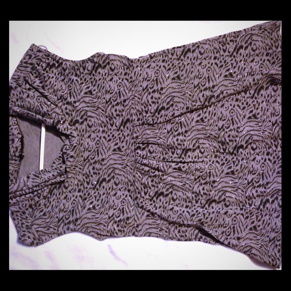 Gray cheetah/zebra print top