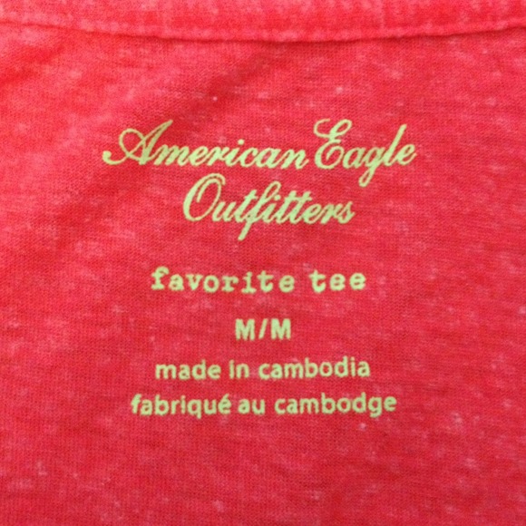 *BUNDLE* AE Tops - Picture 2 of 4