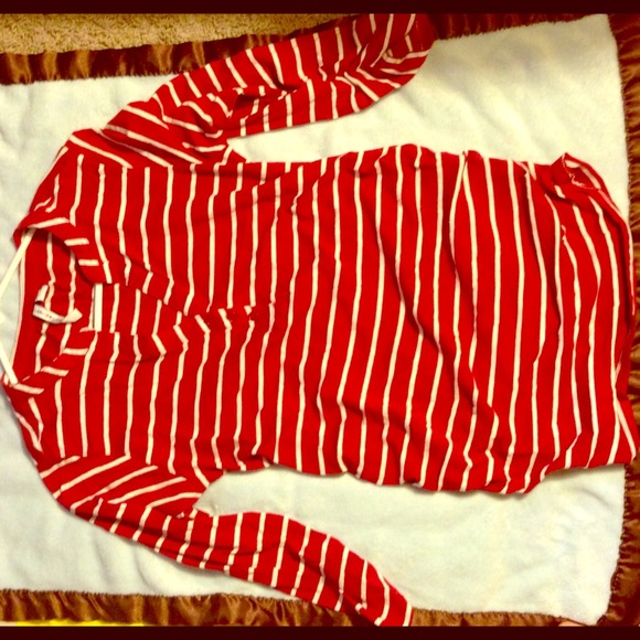 Red and white maternity shirt