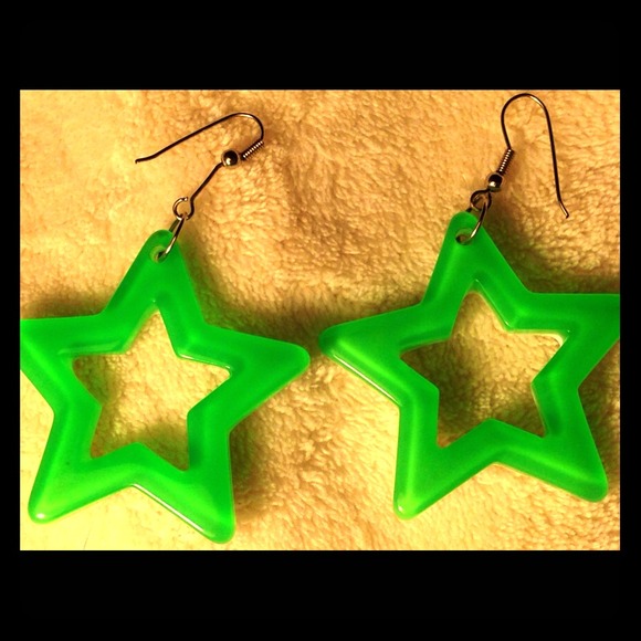 Green/white Star earrings