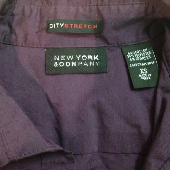 New York & Co.👚Purple Top - Picture 3 of 4