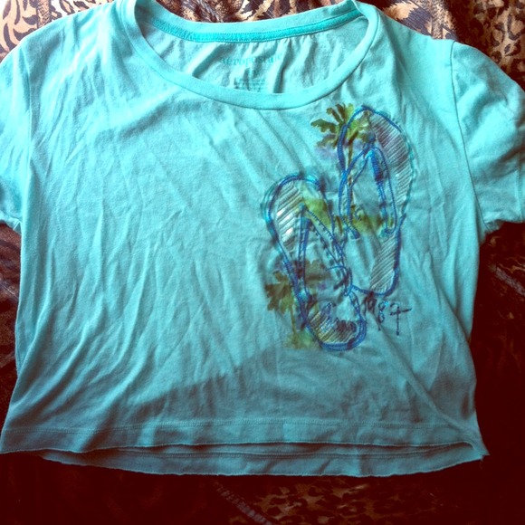 😍Cute Aeropostale crop top!