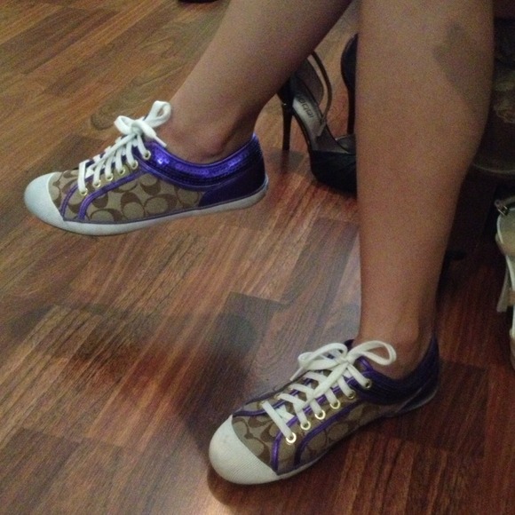 Coach snickers! - Picture 2 of 2