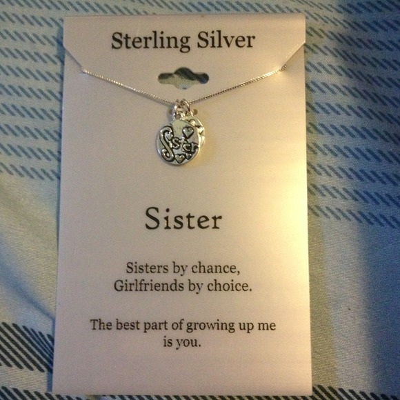 Sister necklace