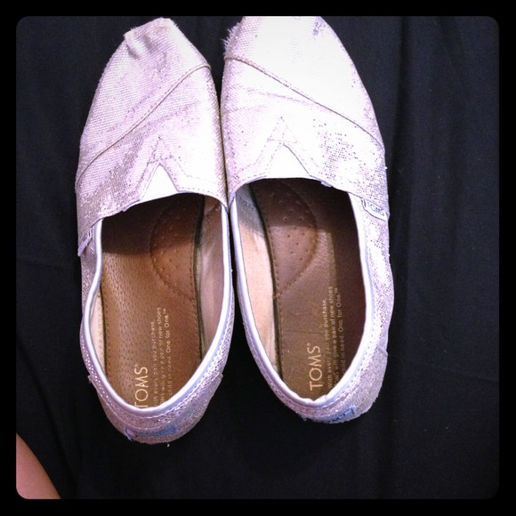 Silver toms