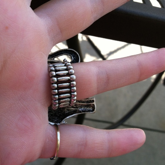 Lovely elephant ring! - Picture 2 of 3