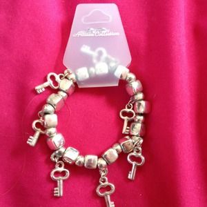 Silver key charm bracelet