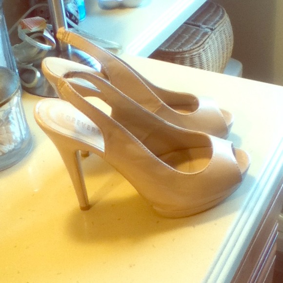Forever 21 Nude Peep Toe Heel