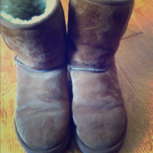 UGGS NEED GONE