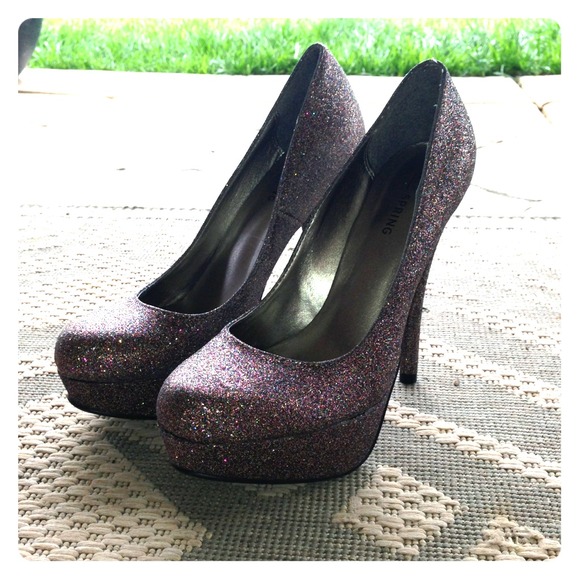 🔴Sold in bundle🔻Reduced Sparkly glitter heels
