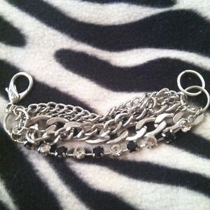 Link chain and stone bracelet