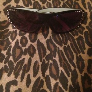 black sunglasses with rhinestone detailing!