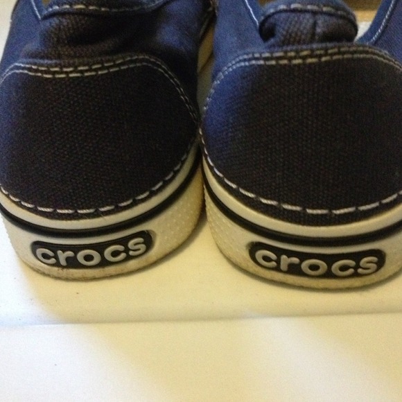 Crocs - Picture 2 of 4