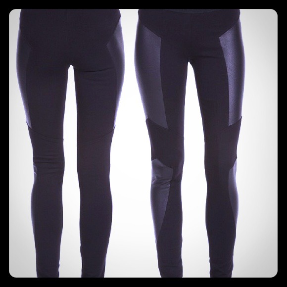 🎯$40🎯BCBG Mari Leggings