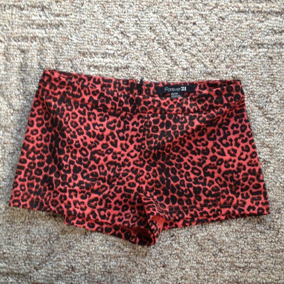 Forever 21 Pants - Xs forever 21 cheetah shorts
