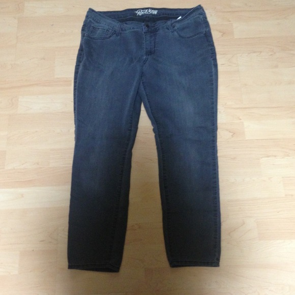 🔥FINAL MARKDOWN 🔥Gray rockstar skinny jeans