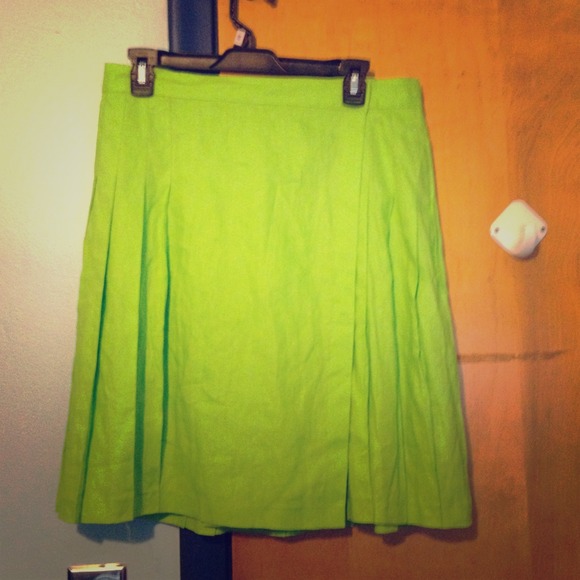 Like green skirt