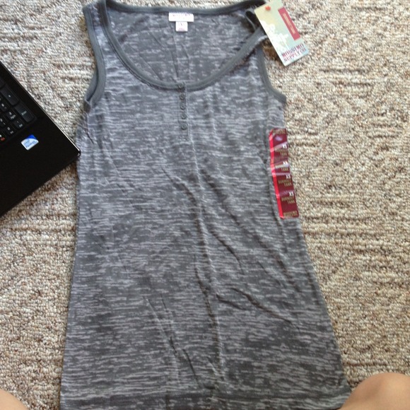 Grey see thru cute button up tank NWT
