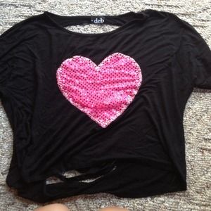 Cute cutout black and pink heart shirt