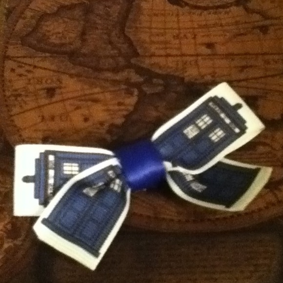 Doctor who hair clip
