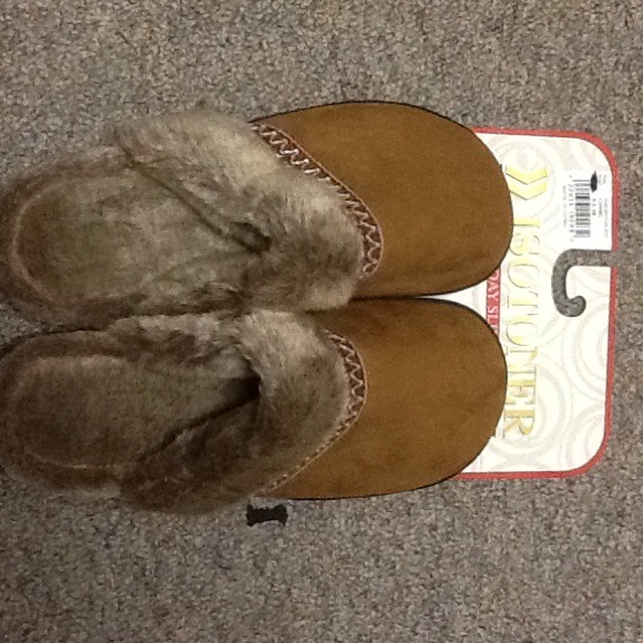 Isotoner Fur House slippers.