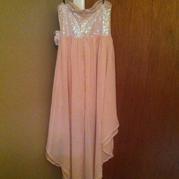High-Low Dress - Picture 2 of 4