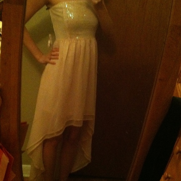 High-Low Dress - Picture 3 of 4