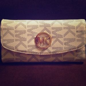 Inspired mk wallet