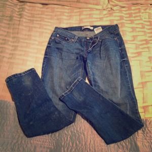 Too SuperLow Levi's.