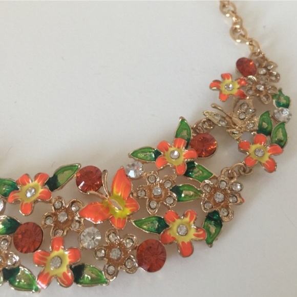 NEW Quality Orange Floral Statement Necklace - Picture 4 of 4