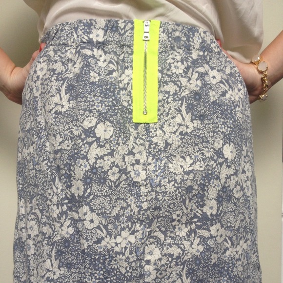J crew floral skirt! - Picture 2 of 2