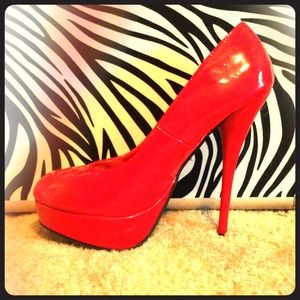 RESERVED NWOT  Charlotte Russe red pumps