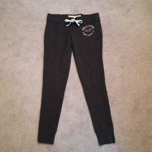 Hollister skinny sweatpant/leggings.