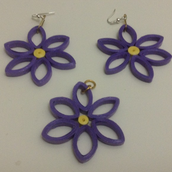 Jewelry - Handmade quilled set
