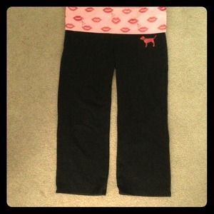TRADED Victoria's Secret cropped yoga pants!!💋